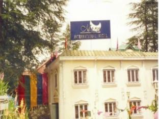 Moon International Hotel Shimla Buitenkant foto